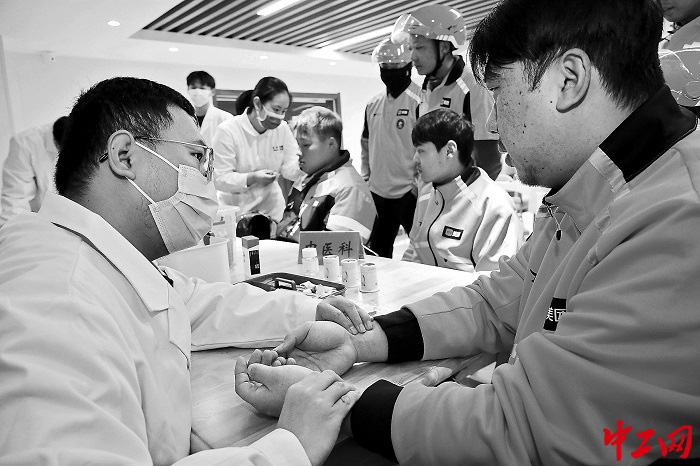 3206902_tpzz_1762998332358_b 3206902_tpzz_1762998332358_b